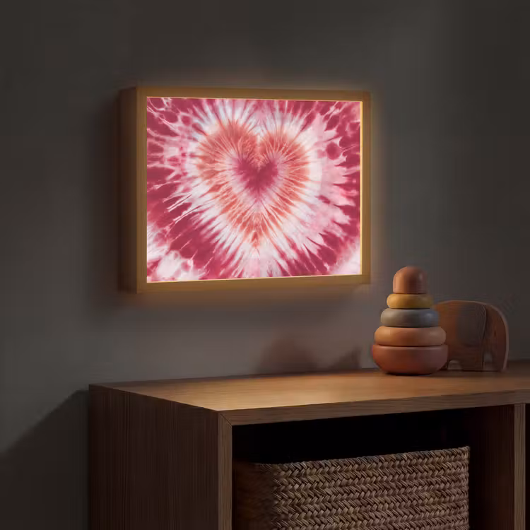 Hartvorm - Roze - Tie dye Light Box met batterij (Wandlamp kind) middel -sfeer5_kind