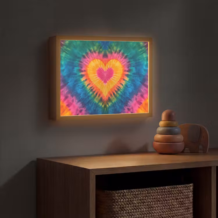 Hart - Tie Dye - Kleurrijk Light Box met batterij (Wandlamp kind) middel -sfeer5_kind