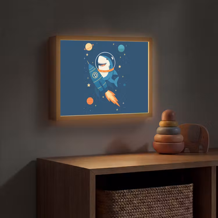 Raket - Haai - Ruimte Light Box met batterij (Wandlamp kind) middel -sfeer5_kind