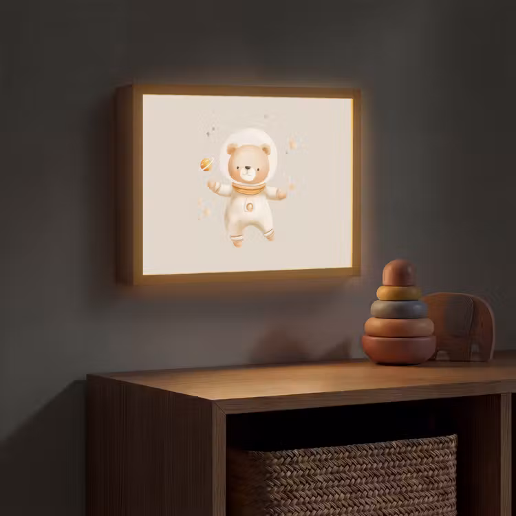Ruimtebeer - Sterren - Beige Light Box met batterij (Wandlamp kind) middel -sfeer5_kind