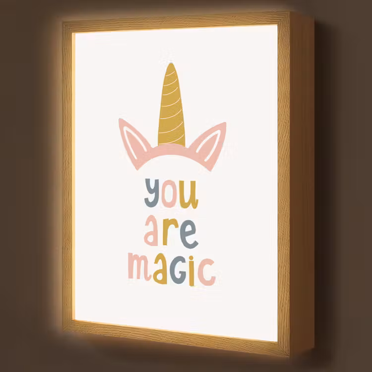 Eenhoorn - Quote - Roze - 'You are magic' Light Box met batterij (Wandlamp kind) middel -z3d_website