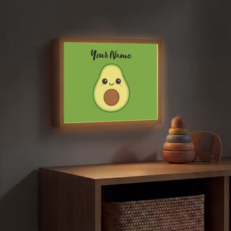 Avocado - Groen - Pit - Gezichtje Light Box met batterij (Wandlamp kind) middel -sfeer5_kind