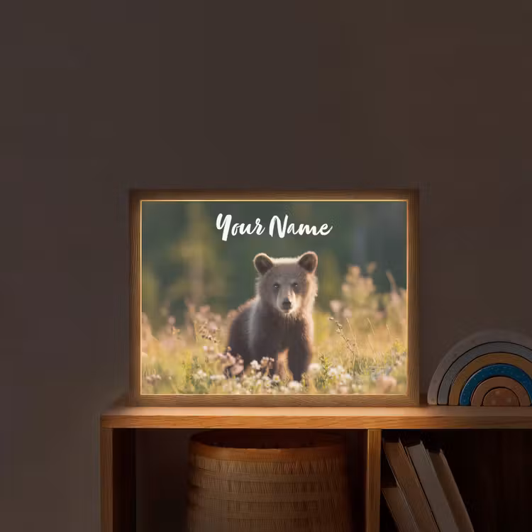 Beer - Bloemenveld - Gras Light Box met batterij (Wandlamp kind) middel -sfeer1_kind