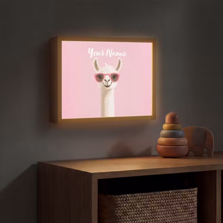 Lama - Zonnebril - Roze Light Box met batterij (Wandlamp kind) middel -sfeer5_kind