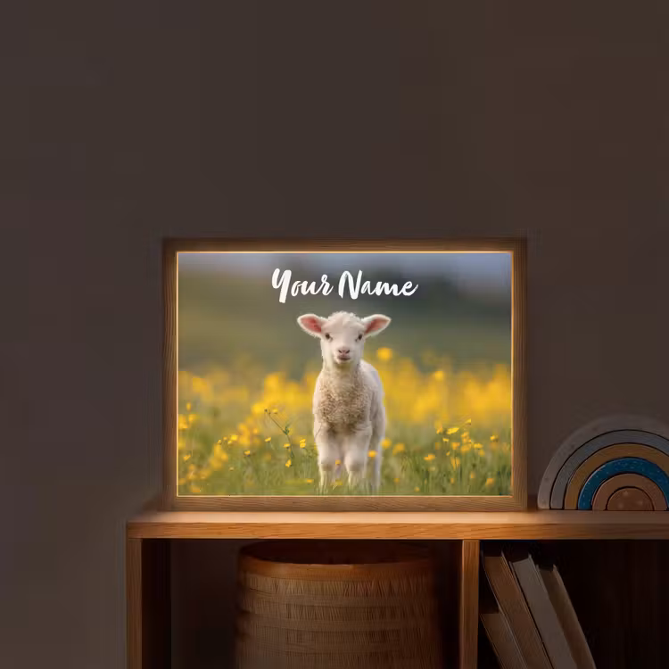 Lammetje - Gras - Bloemen - Geel Light Box met batterij (Wandlamp kind) middel -sfeer1_kind