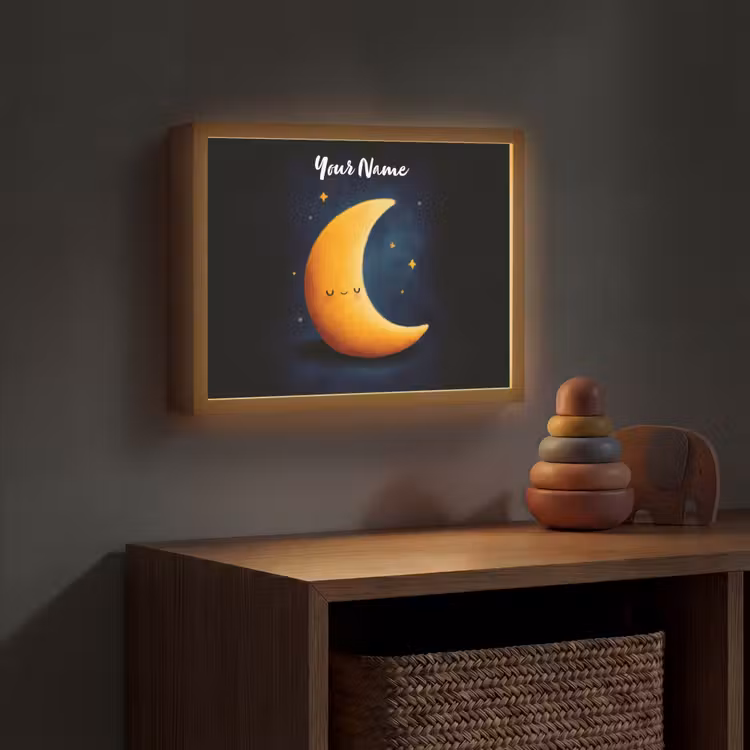 Maan - Geel - Sterren - Gezichtje Light Box met batterij (Wandlamp kind) middel -sfeer5_kind