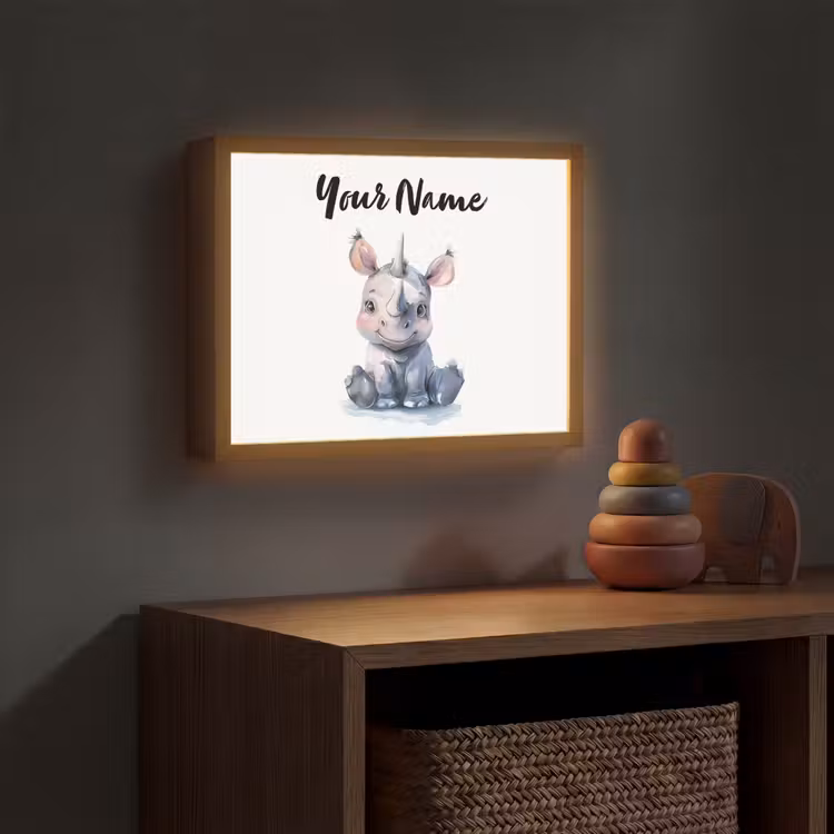 Neushoorn - Baby dier - Dieren Light Box met batterij (Wandlamp kind) middel -sfeer5_kind