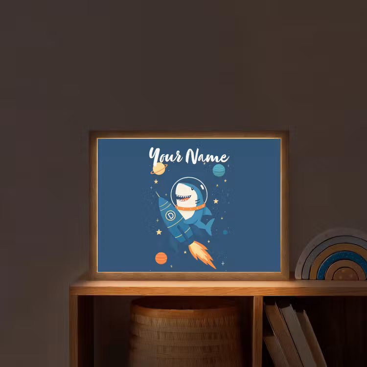 Raket - Haai - Ruimte Light Box met batterij (Wandlamp kind) middel -sfeer1_kind