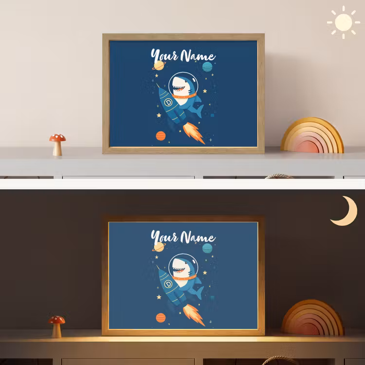 Raket - Haai - Ruimte Light Box met batterij (Wandlamp kind) middel -sfeer3_kind