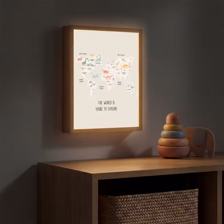 Wereldkaart - Dino - Kinderen - Dinosaurus Light Box met batterij (Wandlamp kind) middel -sfeer5_kind