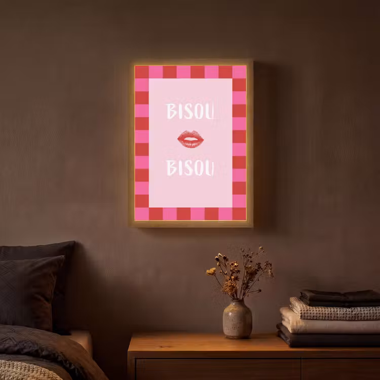 Kiss - Roze - Frans - Valentijn Light Box met batterij (Wandlamp) middel -sfeer4