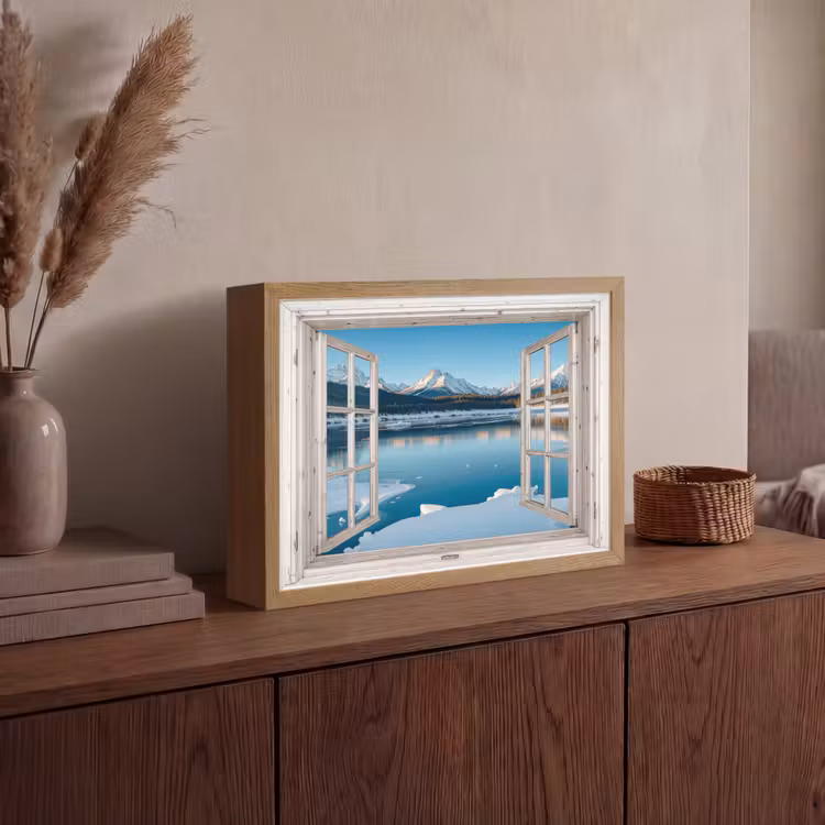 Landschap - Winter - Meer - Bergen - Uitzicht - Doorkijk - Licht Light Box met batterij (Wandlamp) middel -sfeer2