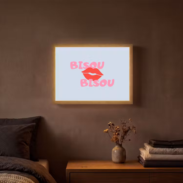 Lippen - Bisou - Blauw Light Box met batterij (Wandlamp) middel -sfeer4