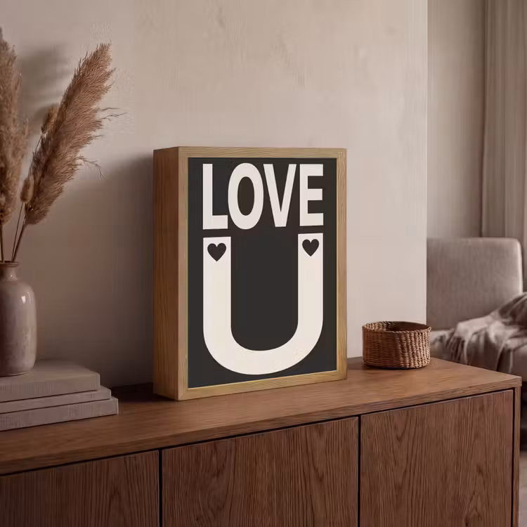 Love - Zwart - Minimalistisch Light Box met batterij (Wandlamp) middel -sfeer2
