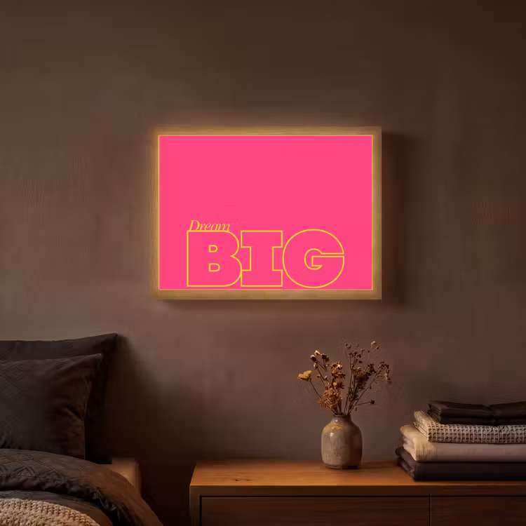 Minimalistisch - Roze - Dream big - Grafisch Light Box met batterij (Wandlamp) middel -sfeer4