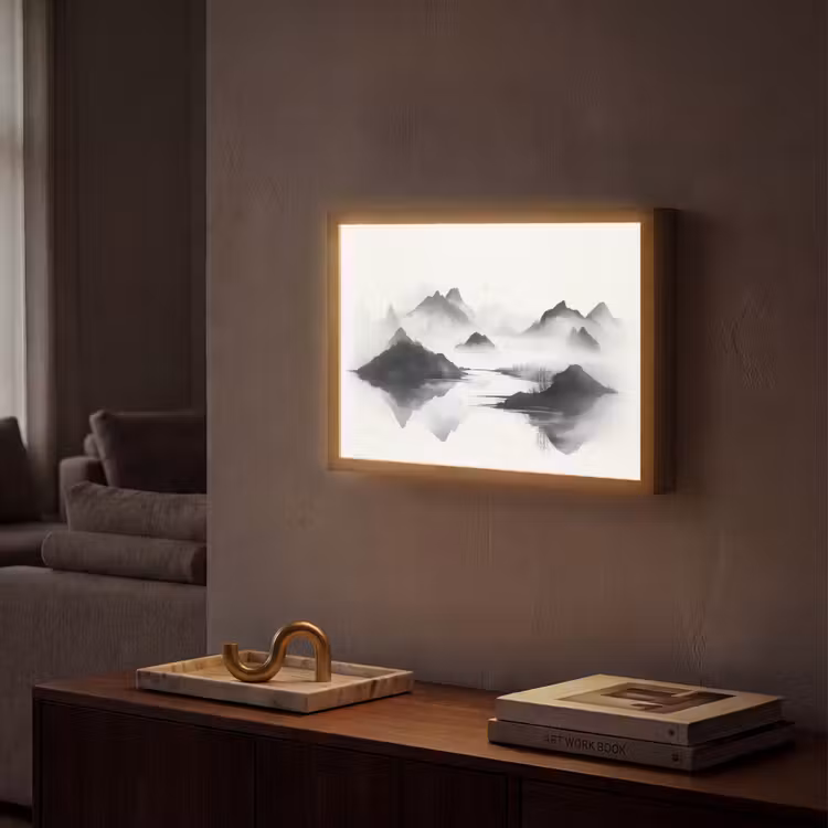Bergen - Mistig - Water - Wit Light Box met batterij (Wandlamp) middel -sfeer1