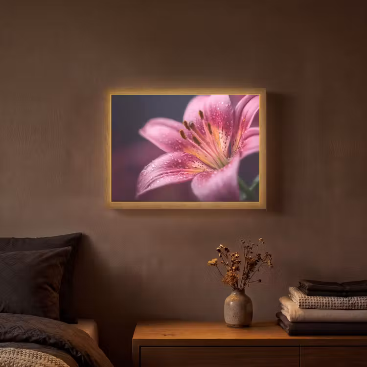 Roze - lelie - Dauwdruppels Light Box met batterij (Wandlamp) middel -sfeer4