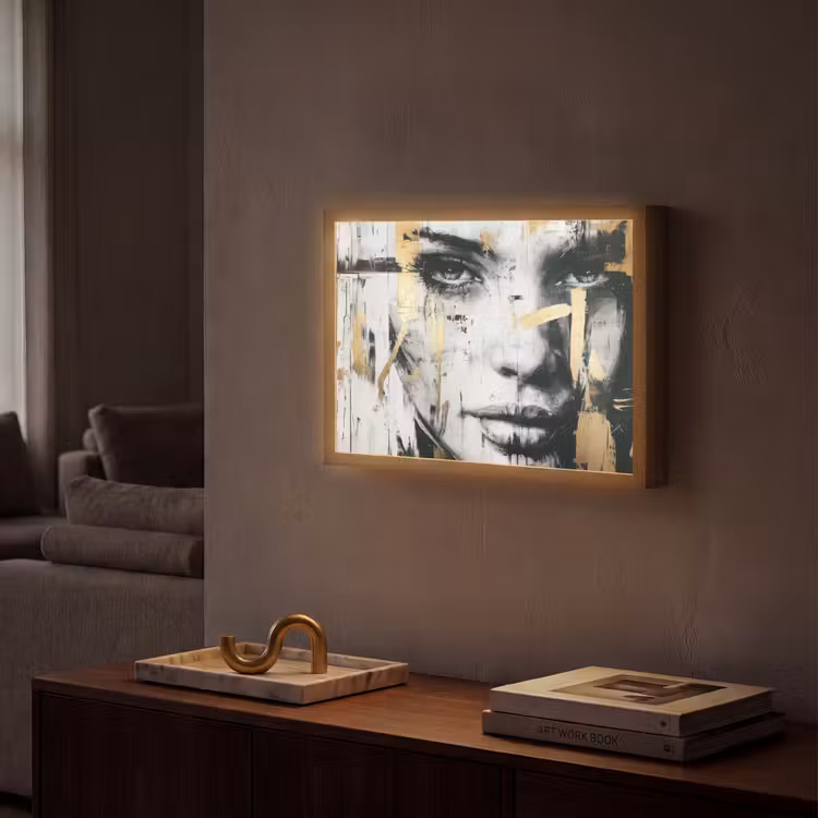 Portret - Vrouw - Penseelstreken - Goud Light Box met batterij (Wandlamp) middel -sfeer1