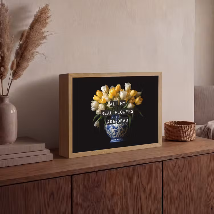 Quotes - Bloem - Tulp - Geel Light Box met batterij (Wandlamp) middel -sfeer2