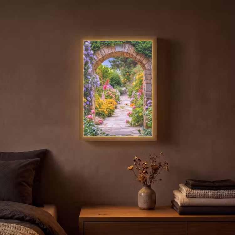 Doorkijk - Bloemen - Pad - Natuur Light Box met batterij (Wandlamp) middel -sfeer4