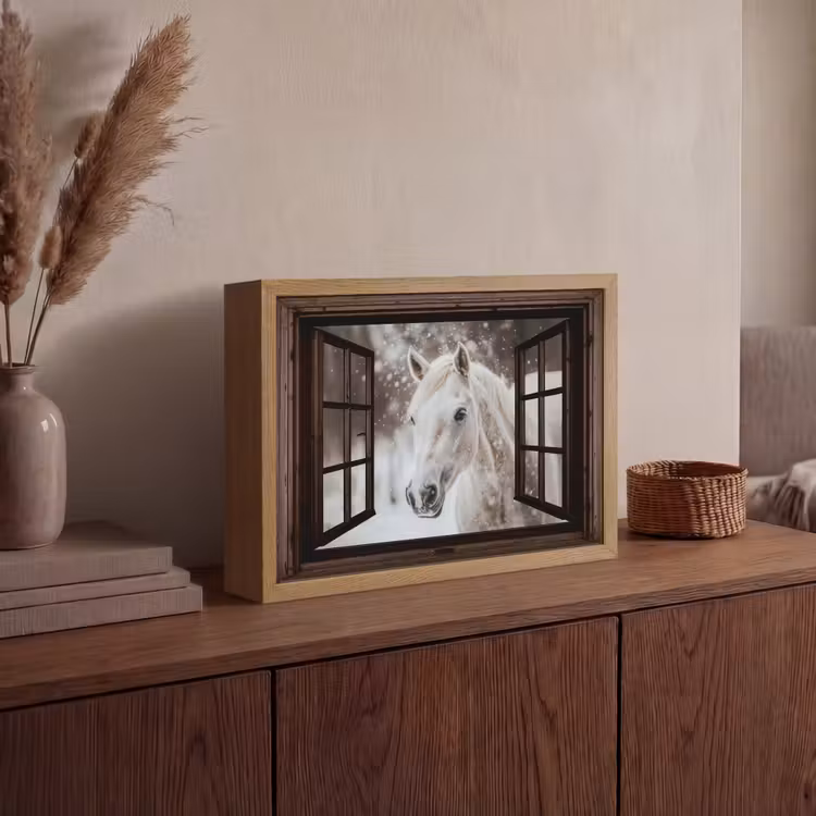 Doorkijk - Paard - Wit - Winterlandschap - Sneeuw Light Box met batterij (Wandlamp) middel -sfeer2