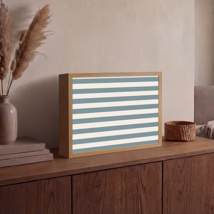 Strepen - Modern - Blauw Light Box met batterij (Wandlamp) middel 907 -sfeer2
