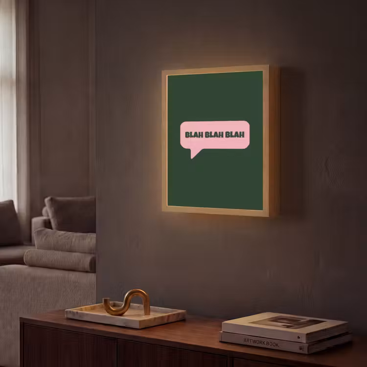Tekstwolk - BLAH BLAH BLAH - Roze Light Box met batterij (Wandlamp) middel -sfeer1