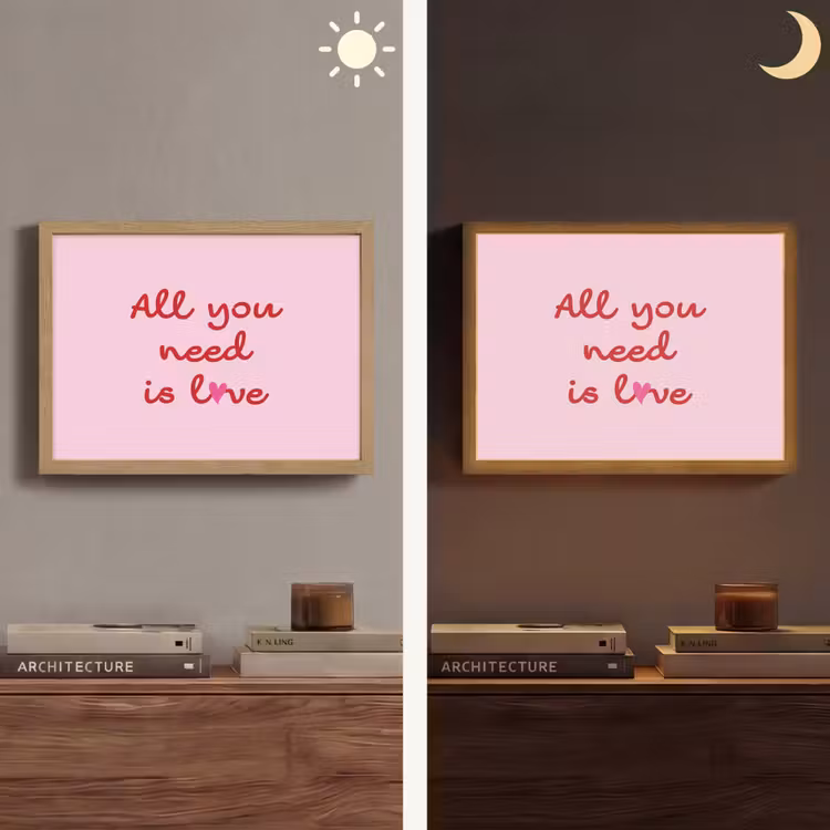 Tekst - Roze - Love - Hart Light Box met batterij (Wandlamp) middel -sfeer3