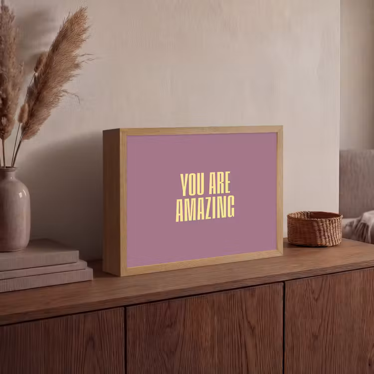 Tekst - Paars - Amazing Light Box met batterij (Wandlamp) middel -sfeer2