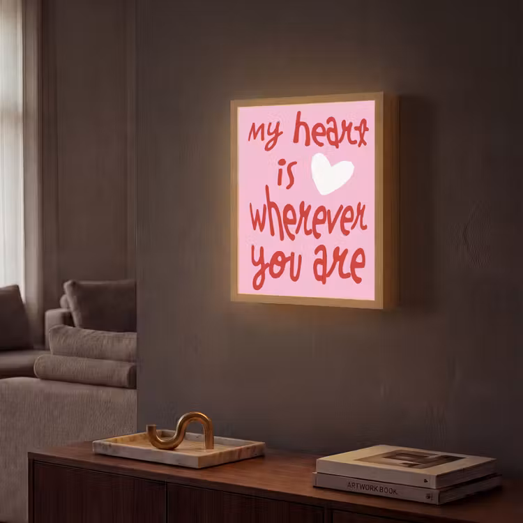 Valentijn - Hart - Liefde - Roze Light Box met batterij (Wandlamp) middel -sfeer1