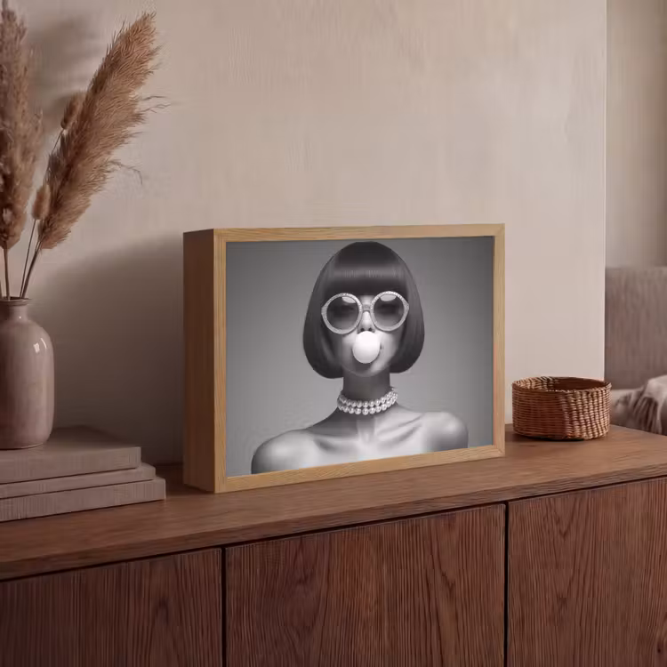 Vrouw - Zwart Wit - Ketting - Zonnebril Light Box met batterij (Wandlamp) middel -sfeer2