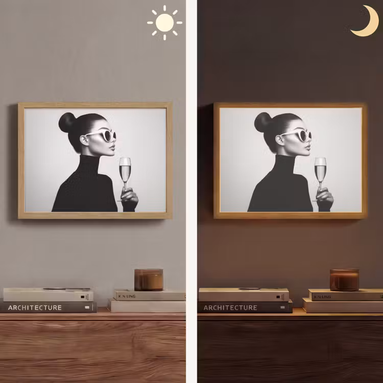 Vrouw - Champagne - Modern Light Box met batterij (Wandlamp) middel -sfeer3
