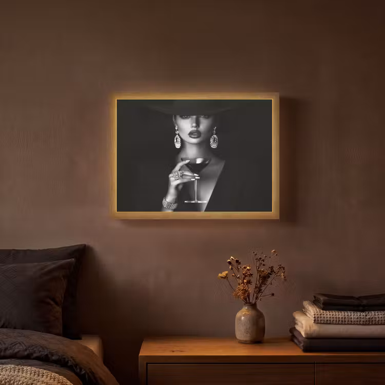 Vrouw - Cocktail - Chic Light Box met batterij (Wandlamp) middel -sfeer4