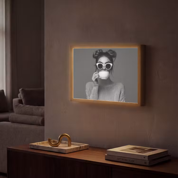Vrouw - Koffie - Zwart - Wit Light Box met batterij (Wandlamp) middel -sfeer1