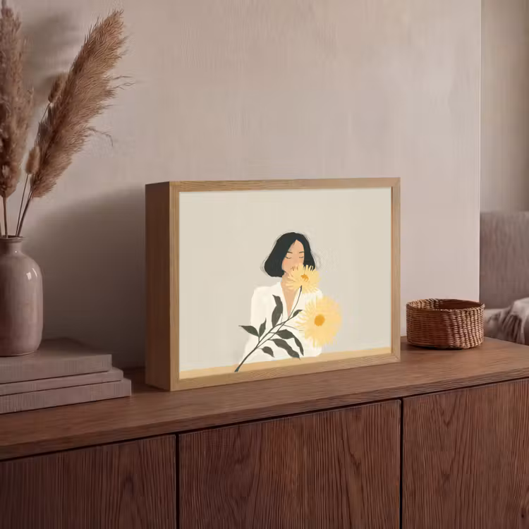 Vrouw - Bloem - Geel - Minimalistisch Light Box met batterij (Wandlamp) middel -sfeer2