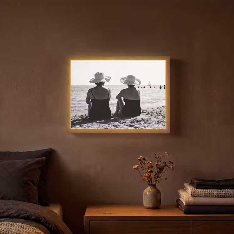 Vrouwen - Zonnehoed - Strand - Zwart - Wit Light Box met batterij (Wandlamp) middel -sfeer4