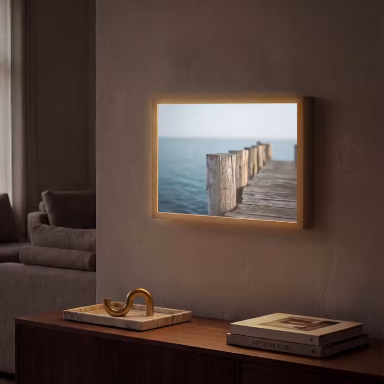 Houten steiger - Helderblauwe lucht Light Box met batterij (Wandlamp) middel -sfeer1