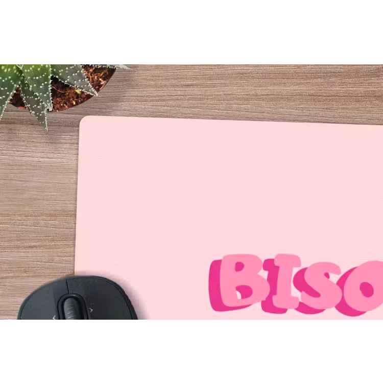 Bisou - Roze - Dikke letters muismat rubber klein -closeup