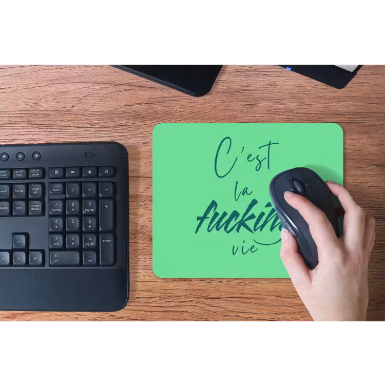 c'est la fucking vie - Groen - Penseelstijl muismat rubber klein -toetsenbord