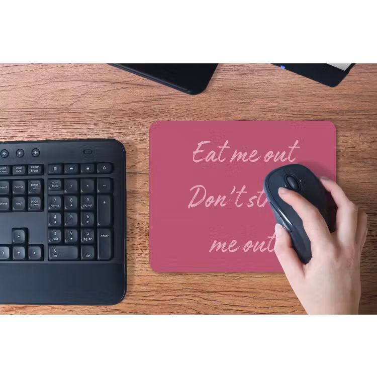 eat me out don't stress me out - Roze - Minimalistisch muismat rubber klein -toetsenbord