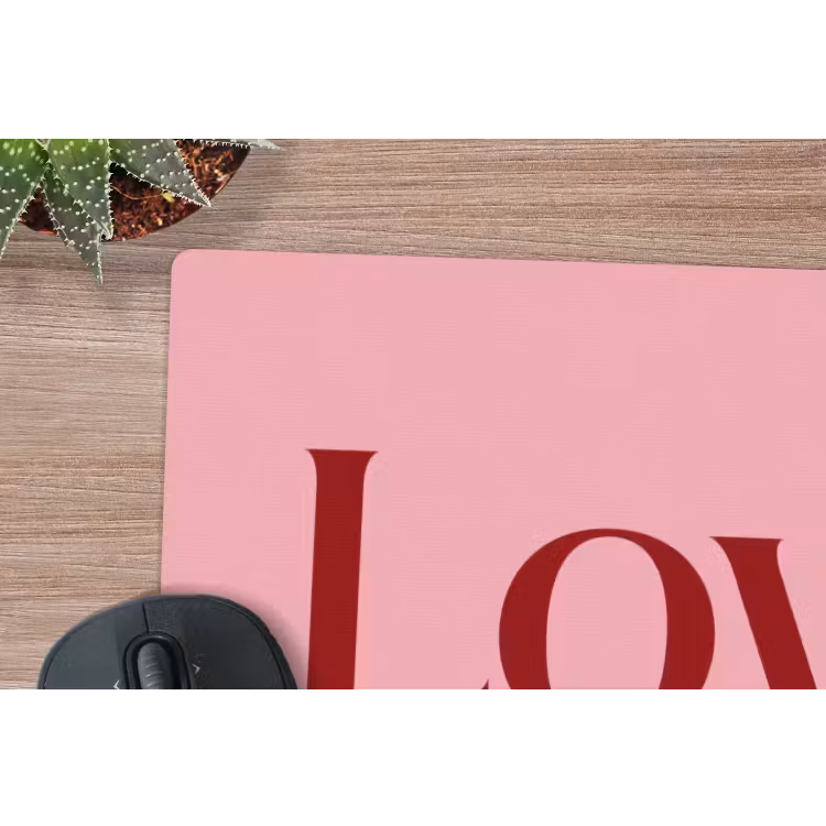 Love - Roze - Spiegeling muismat rubber klein -closeup