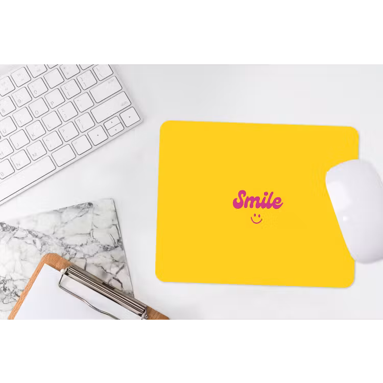 Smile - Geel - Roze muismat rubber klein -witbureau