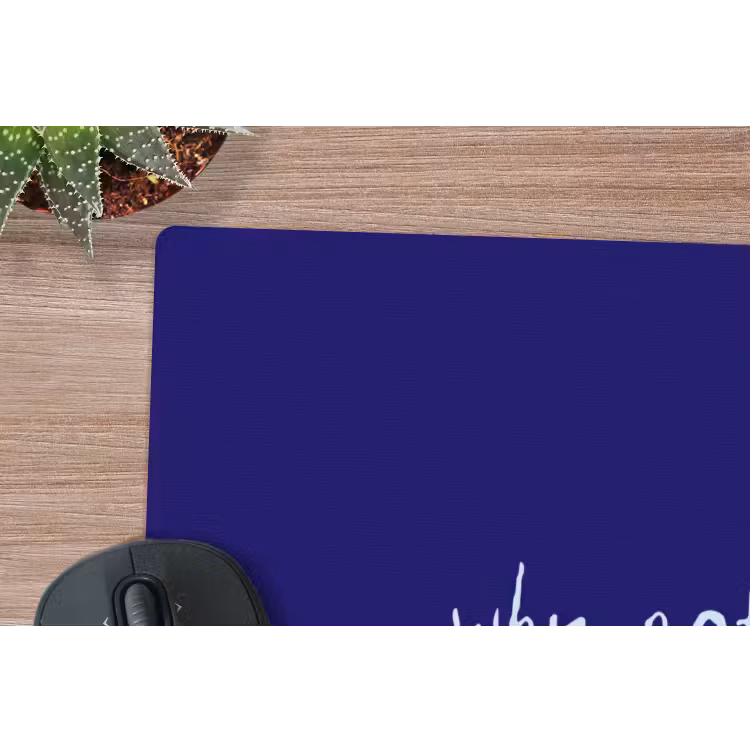Why not - Blauw - Handgeschreven muismat rubber klein -closeup