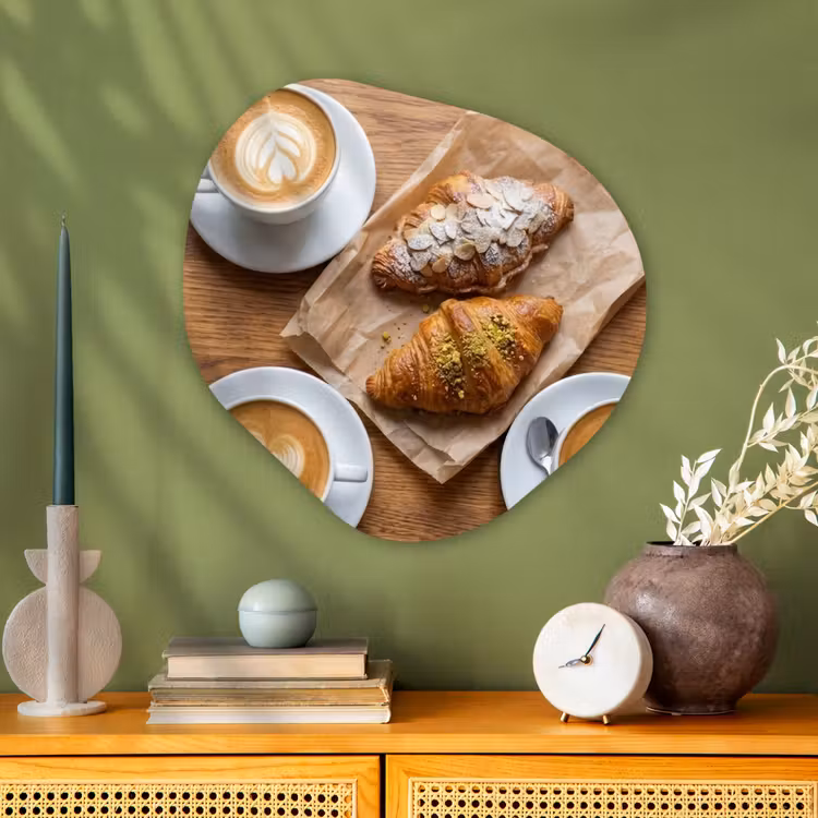 Eten - Croissant - Koffie - Ontbijt - Modern Wandcirkel Organisch Aluminium middel -sfeer2