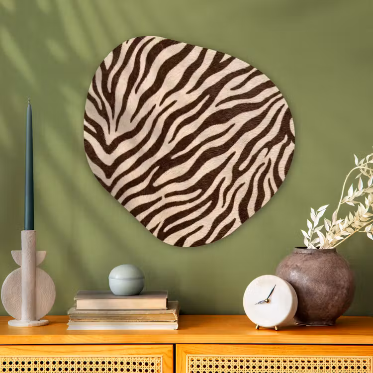 Zebra - Strepen - Bruin Wandcirkel Organisch Aluminium middel -sfeer2