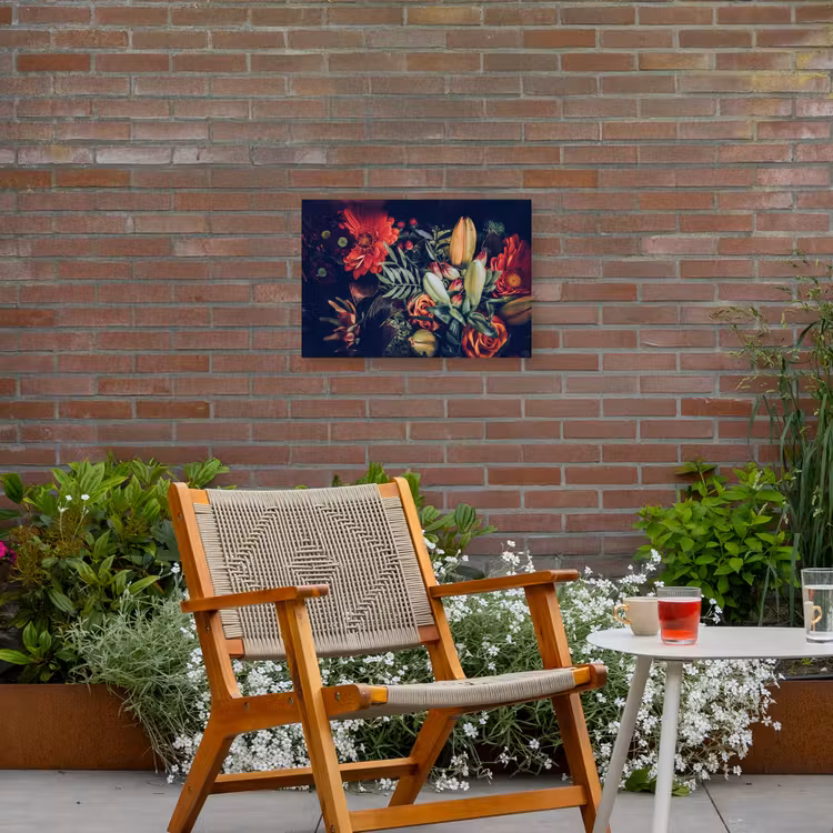 Boeket - Stilleven - Bloemen - Planten - Rood Tuinposter op houten frame 2 cm dik klein -sfeer3