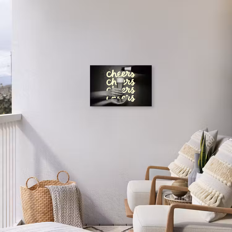 Cheers - Wijn - Zwart - Wit Tuinposter op houten frame 2 cm dik klein -sfeer1