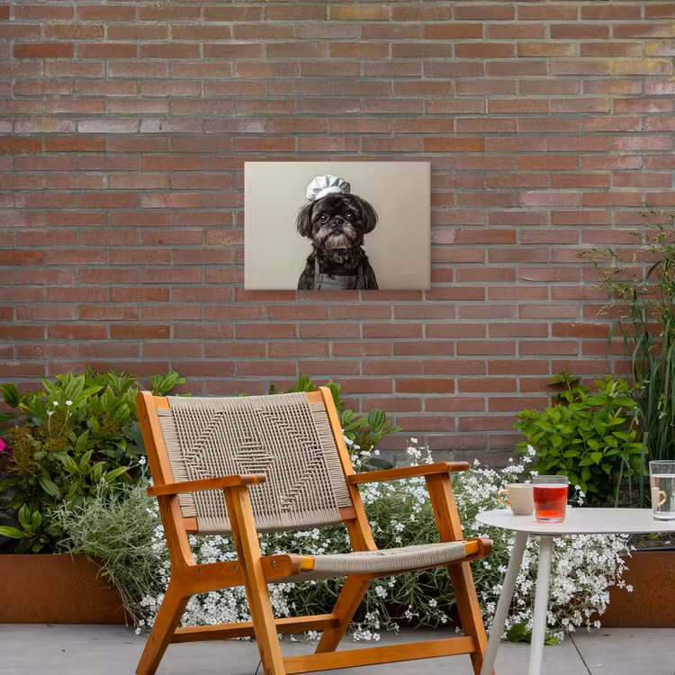 Kokskleding - Zwart - Hondje Tuinposter op houten frame 2 cm dik klein -sfeer3