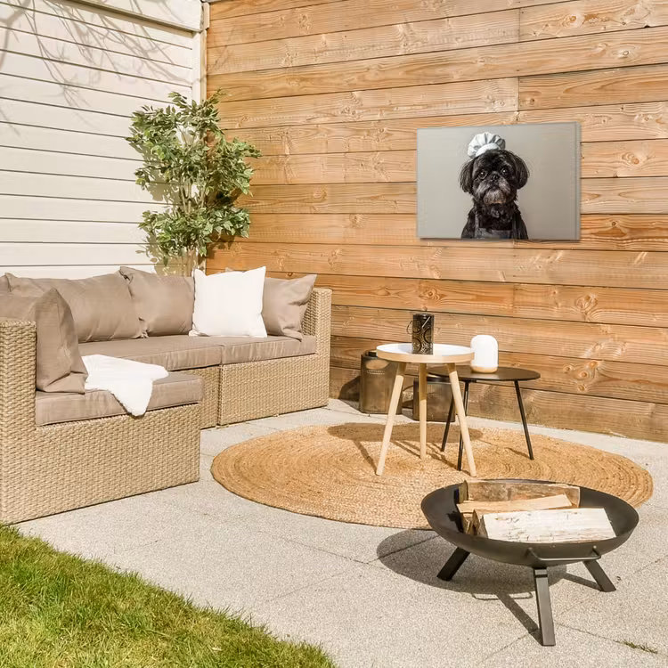 Kokskleding - Zwart - Hondje Tuinposter op houten frame 2 cm dik klein -sfeer2