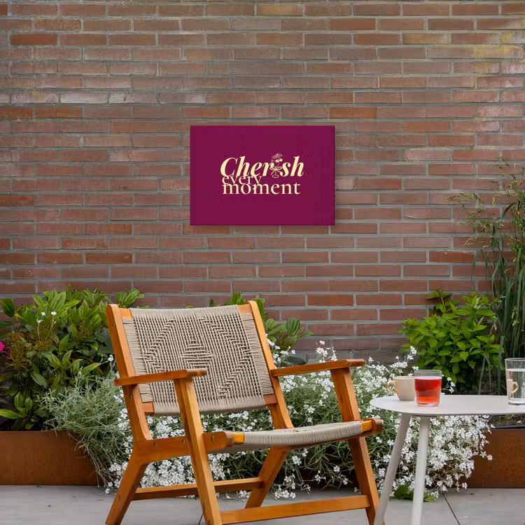 Cherish every moment - Cocktailglas - Bordeaux Tuinposter op houten frame 2 cm dik klein -sfeer3